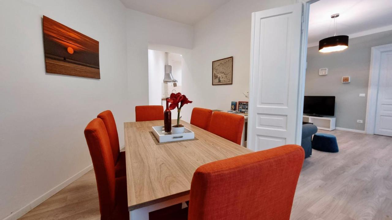 Appartamento La Casa Dei Leoni Trieste Esterno foto